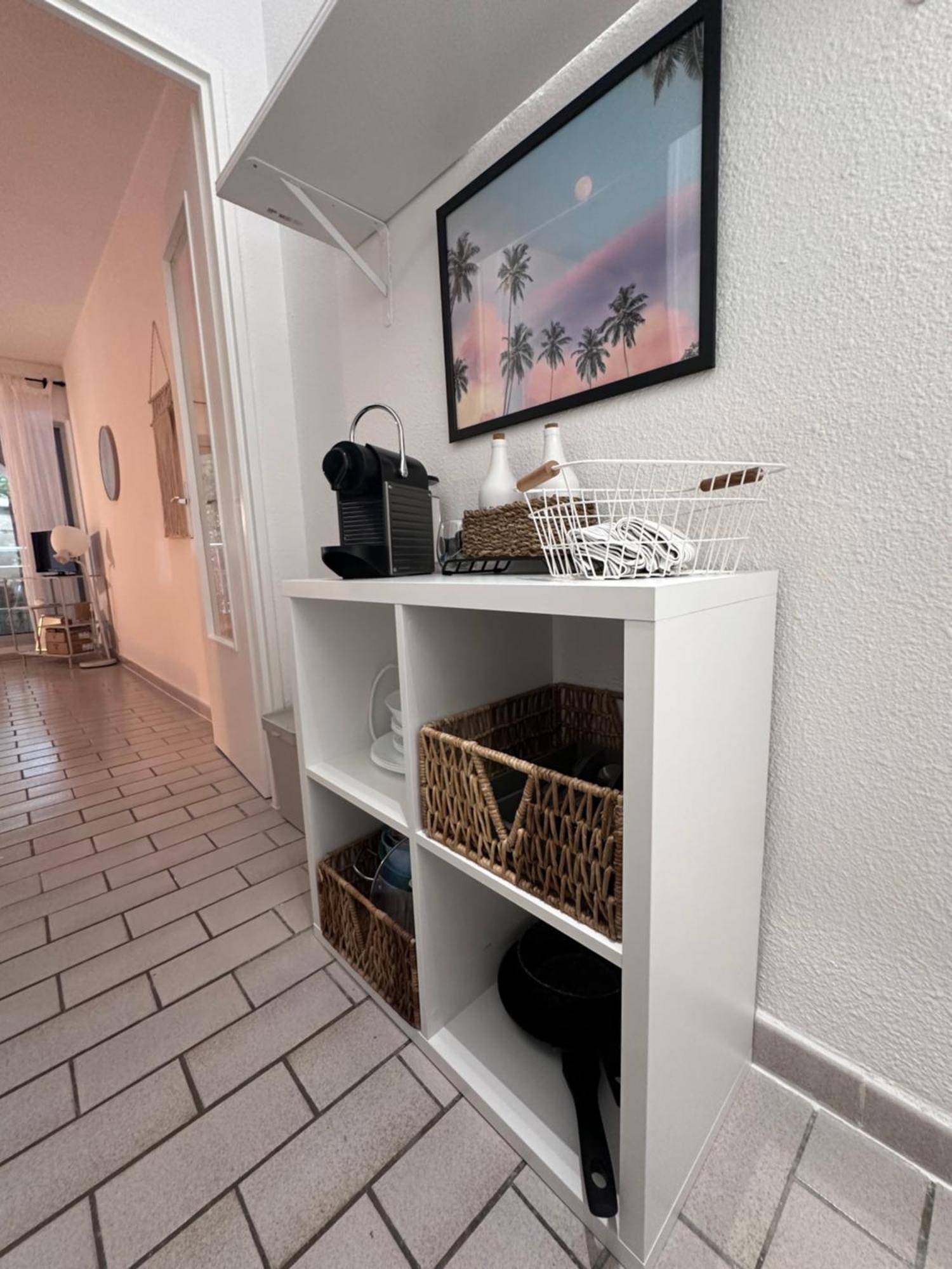Studio Sur Le Port De Hyeres - A 2Min Des Plages, Clim & Balcon Экстерьер фото